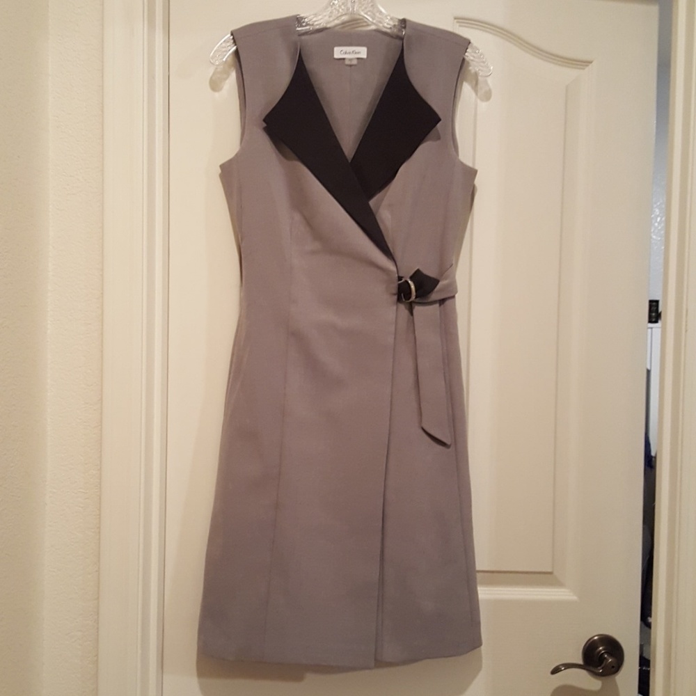 Calvin Klein Gray Sleeveless Midi Dress with Black Lapel